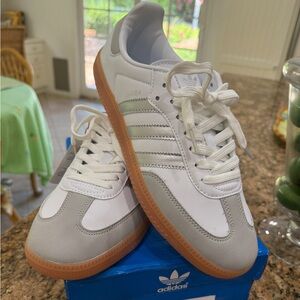 White and Silver ADIDAS SAMBA Size 10